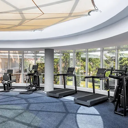 Four Points By Sheraton Sunny Hotel 4*